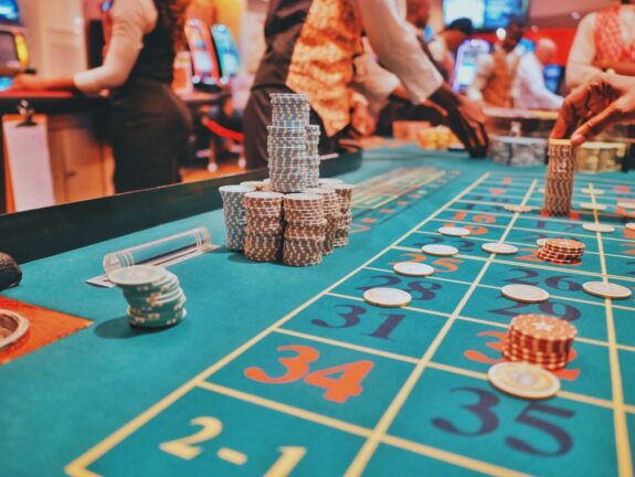 Utforsk det Spennende Universet av Live Casino i 2026